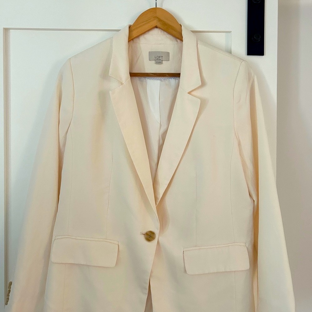 LOFT Cream Blazer NWOT